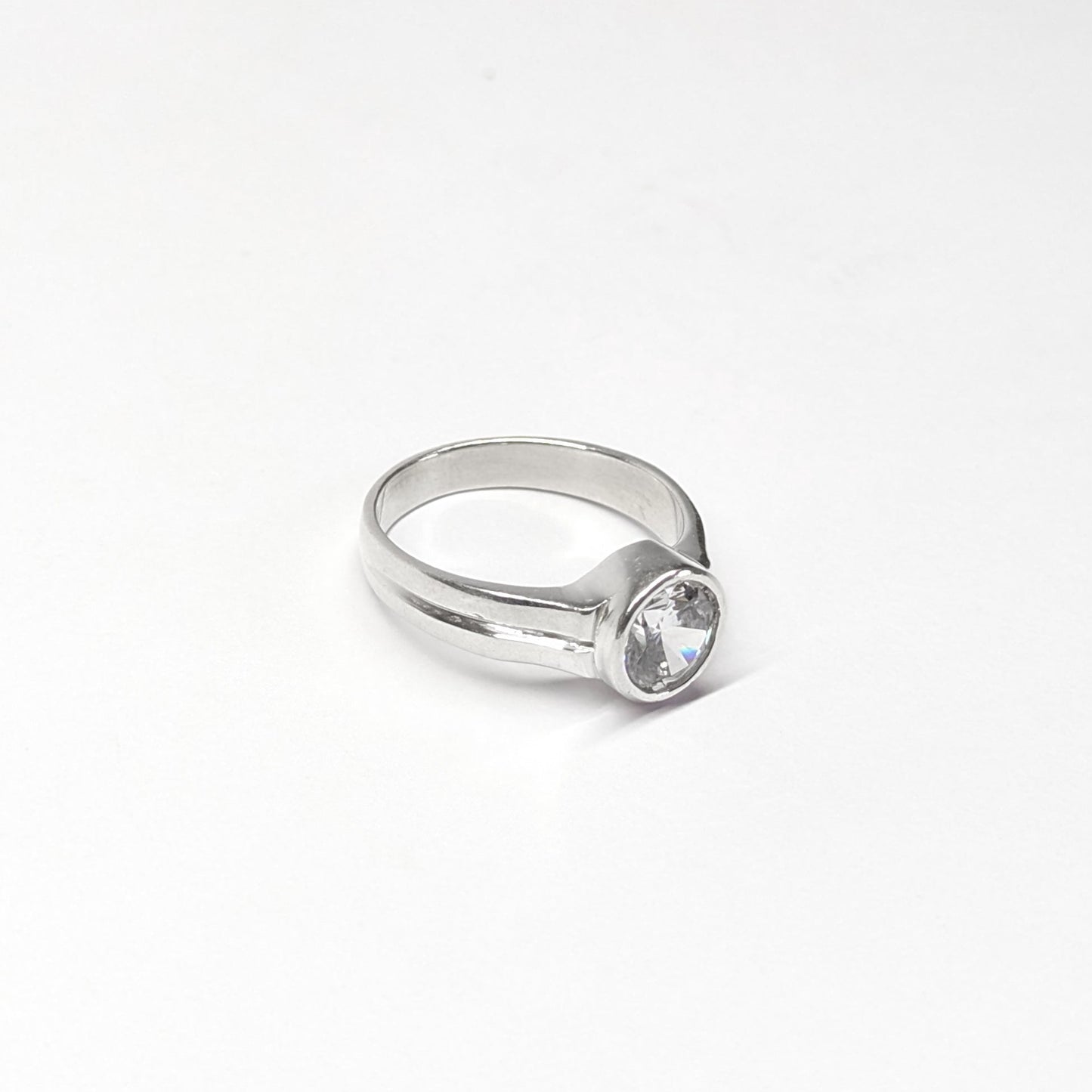 Horizon Diamond Ring