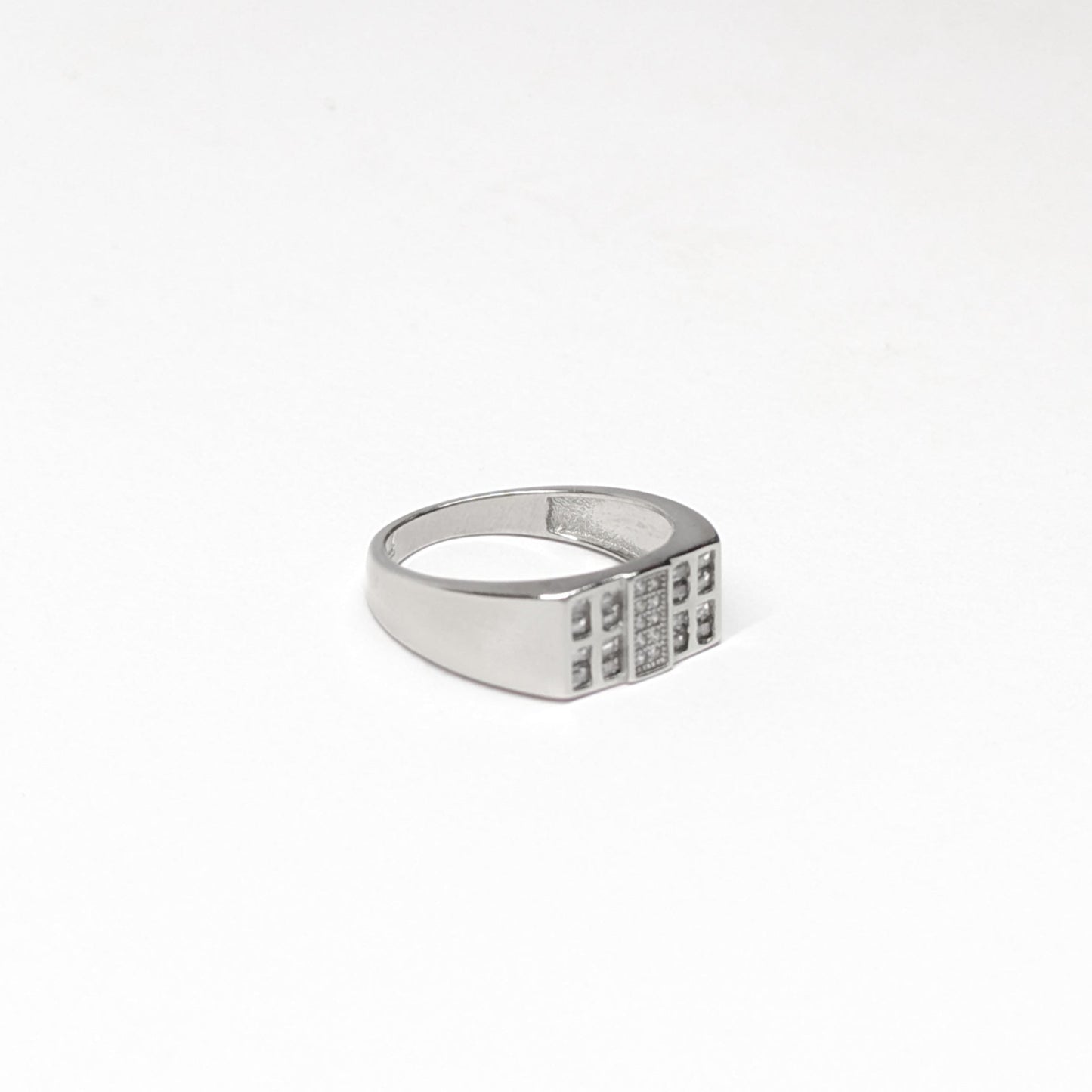Gridlock Ring