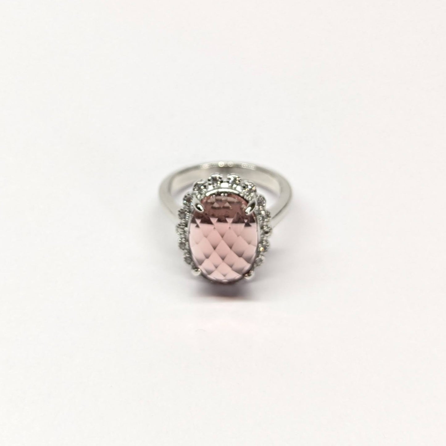 Amaris Oval Ring