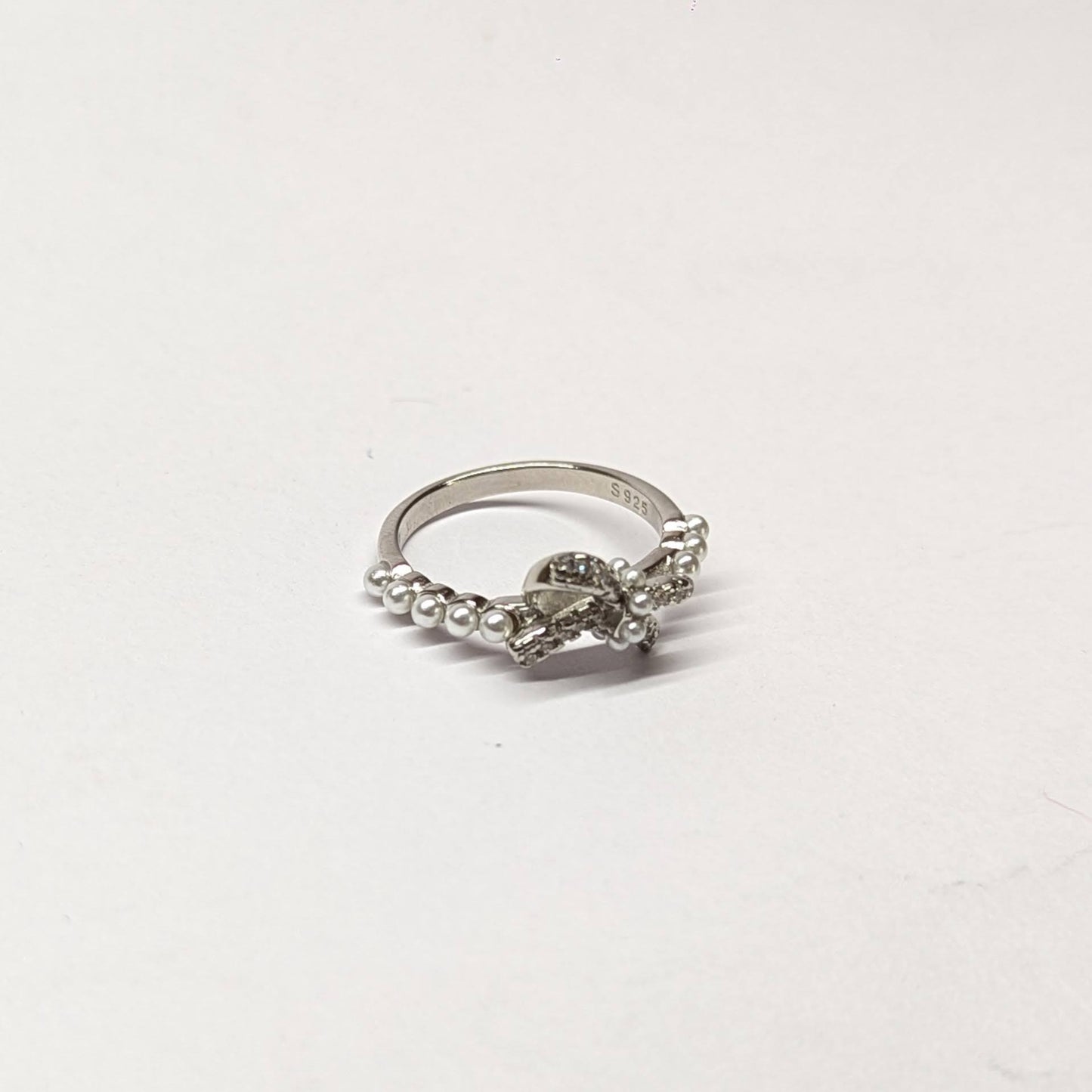 Silverbow Ring