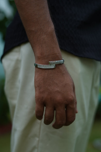 Eterna Bracelet