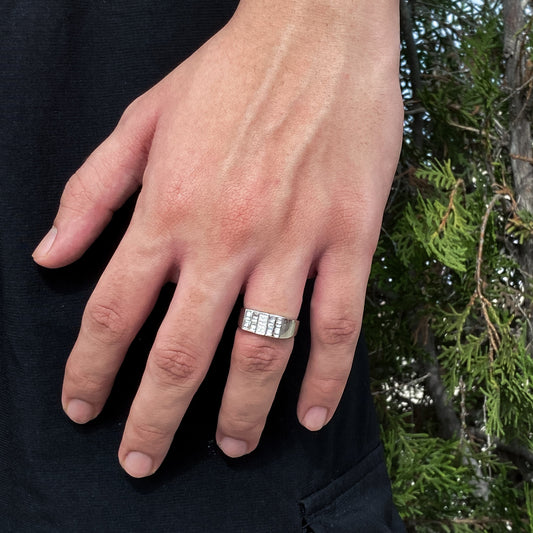 Gridlock Ring