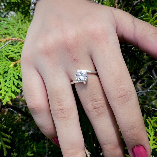 Vera Solitaire