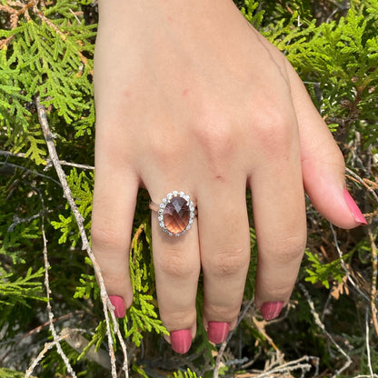 Amaris Oval Ring