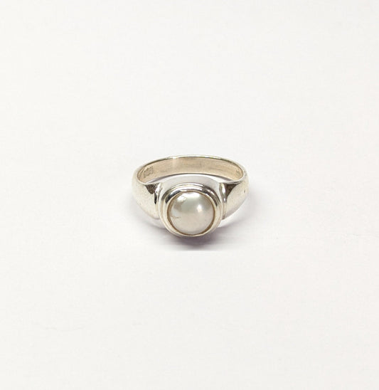 Axis White Pearl Ring