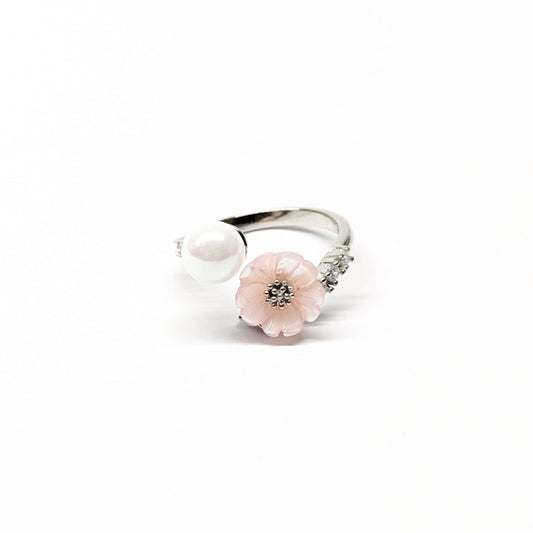 Pearl Whim Ring