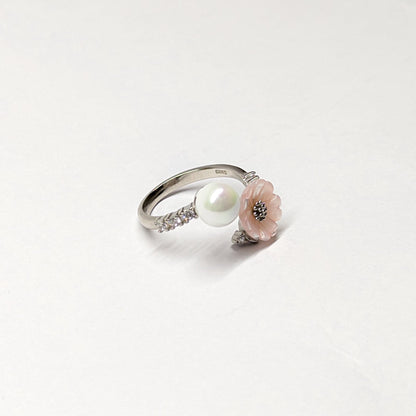 Pearl Whim Ring