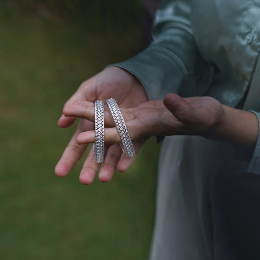 Nyra Gleam Bangles